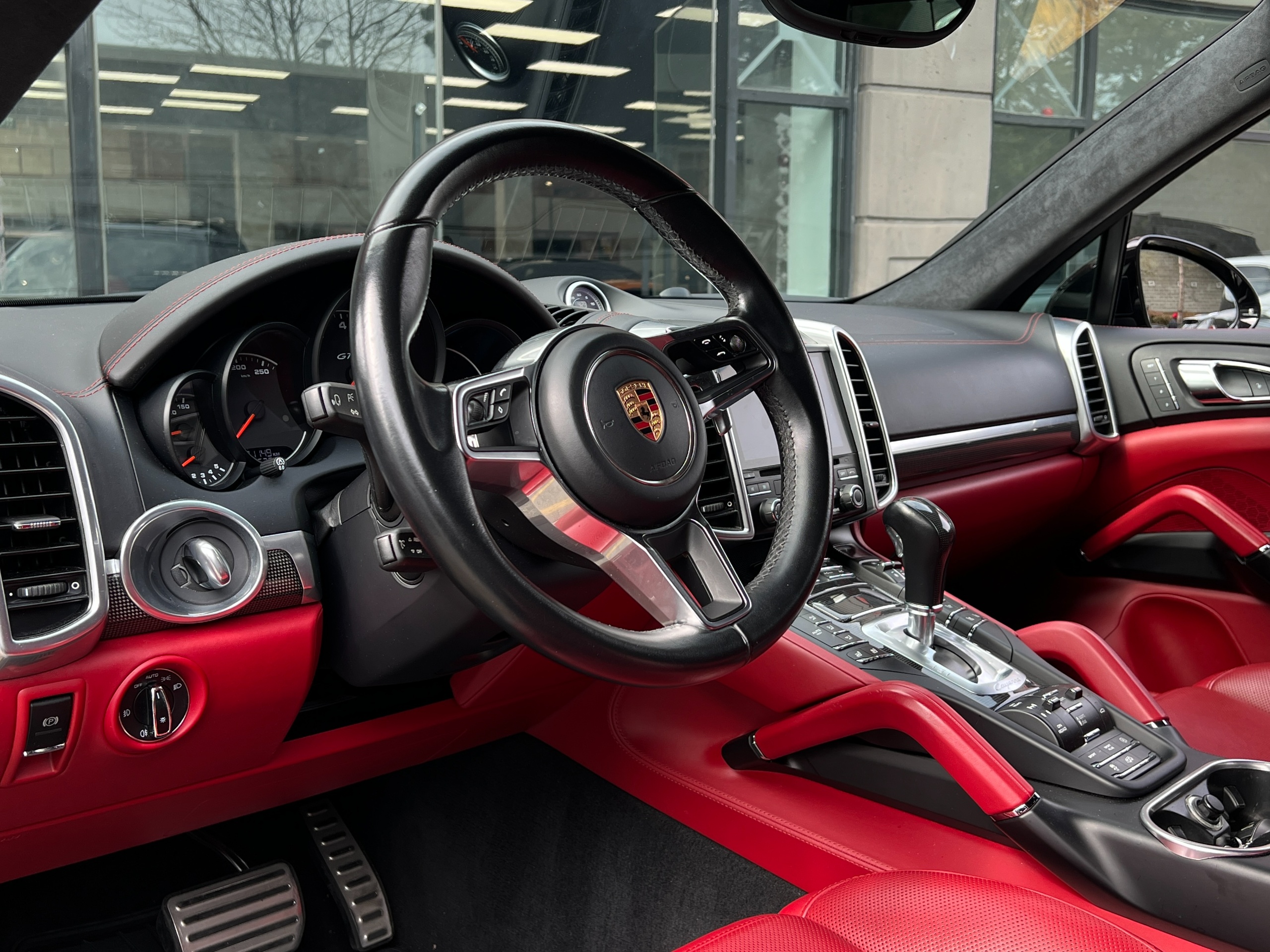 2017 Porsche Cayenne GTS - Image 7